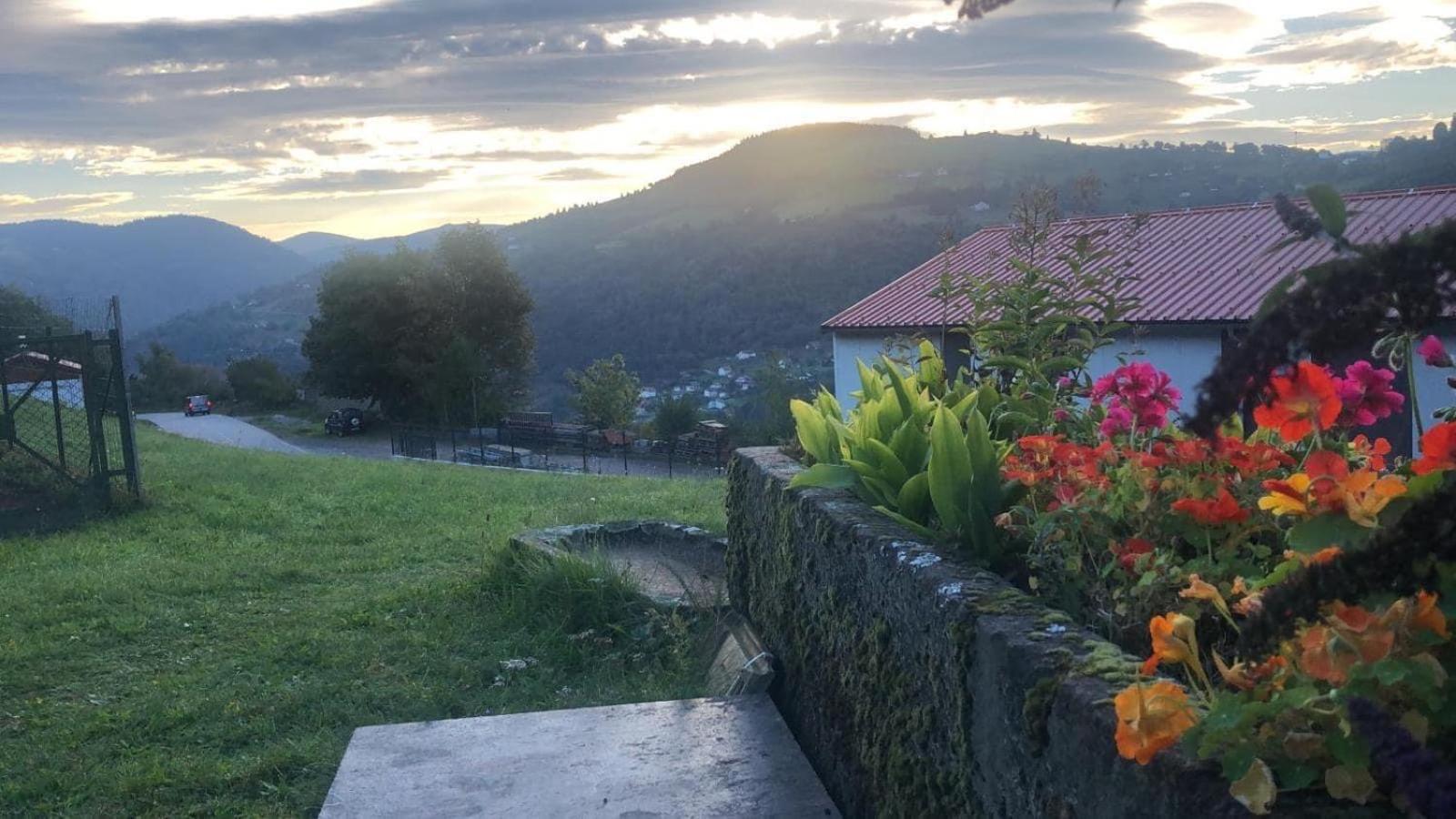 La Maisonnee Heureuse La Bresse Exterior foto